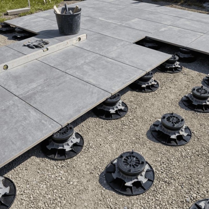 Plot autonivelant 65/95 mm terrasse dalle ESSENTIEL | Jouplast