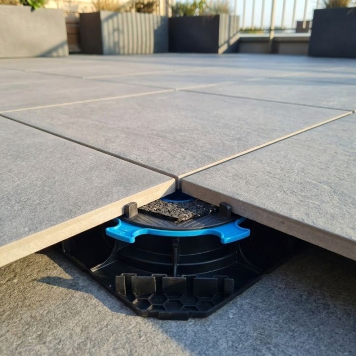 Plot réglable H28/40 mm terrasse dalle CLEMAN | Jouplast