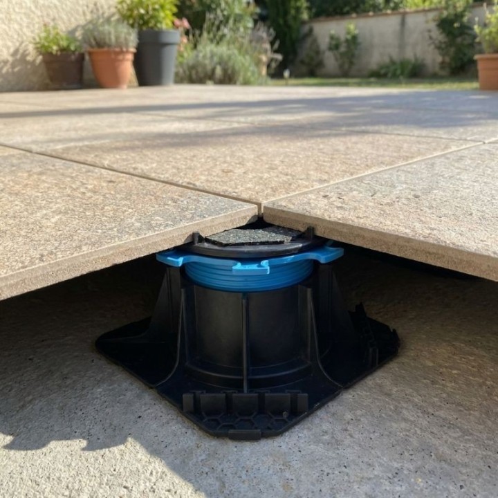 Plot réglable H80/130 mm terrasse dalle CLEMAN | Jouplast